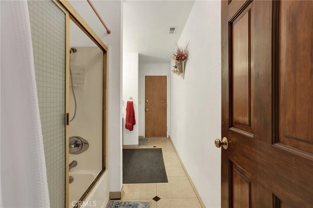 Photo of 3949 BLUFF