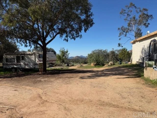 Photo of 20042 Deerhorn Valley Road