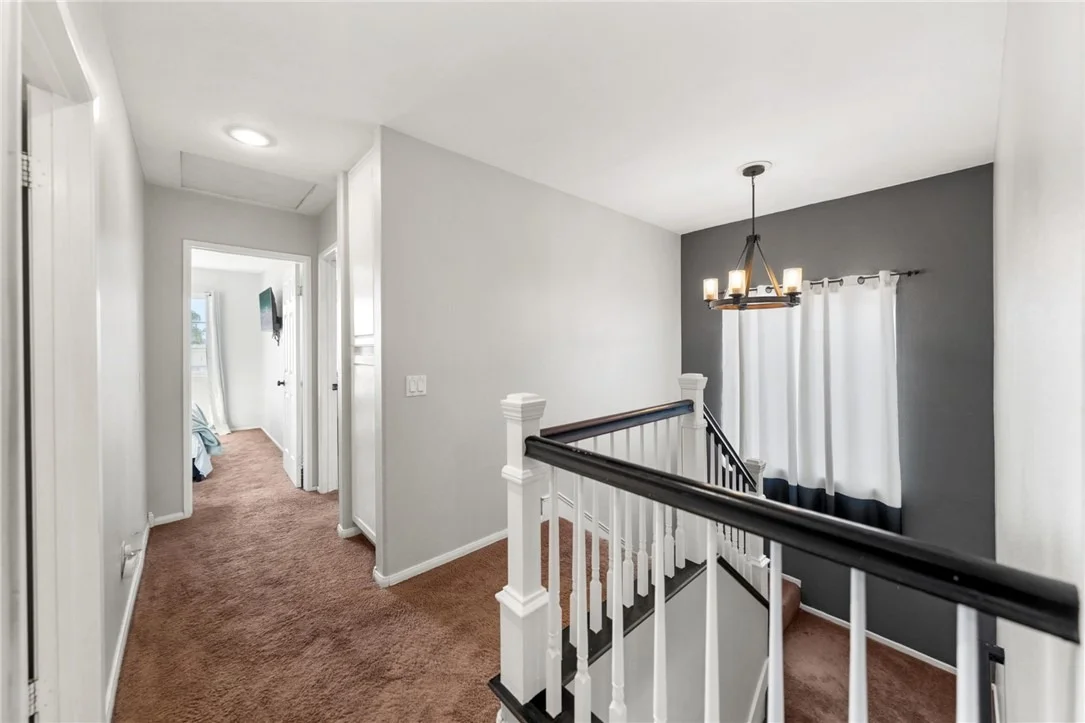 Photo of 26840 Redwood