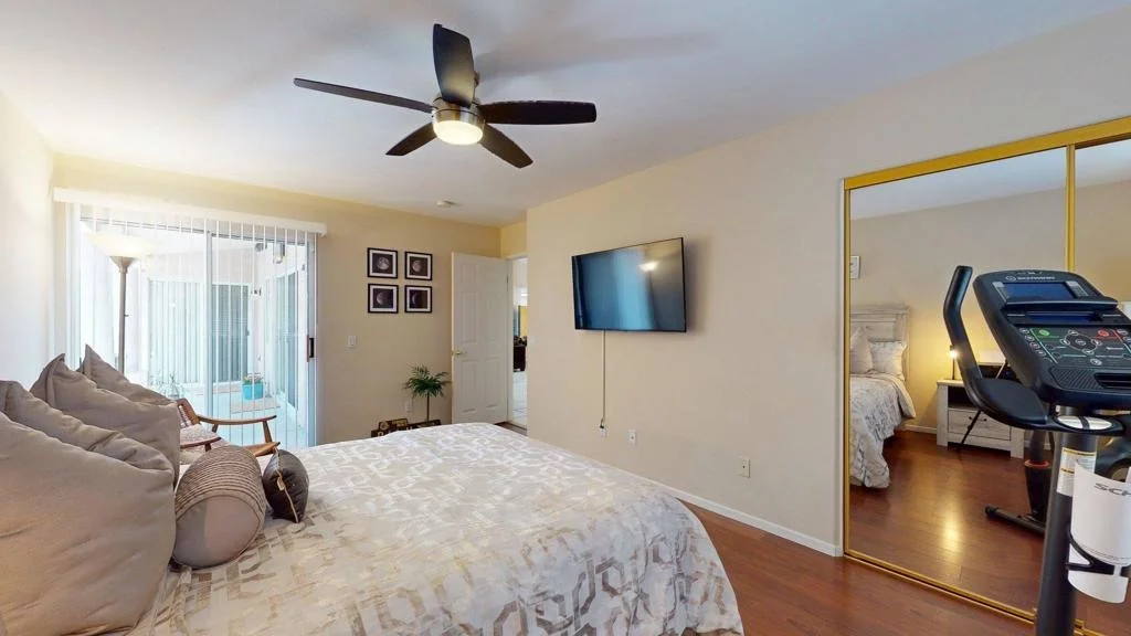 Photo of 43850 Venice Drive