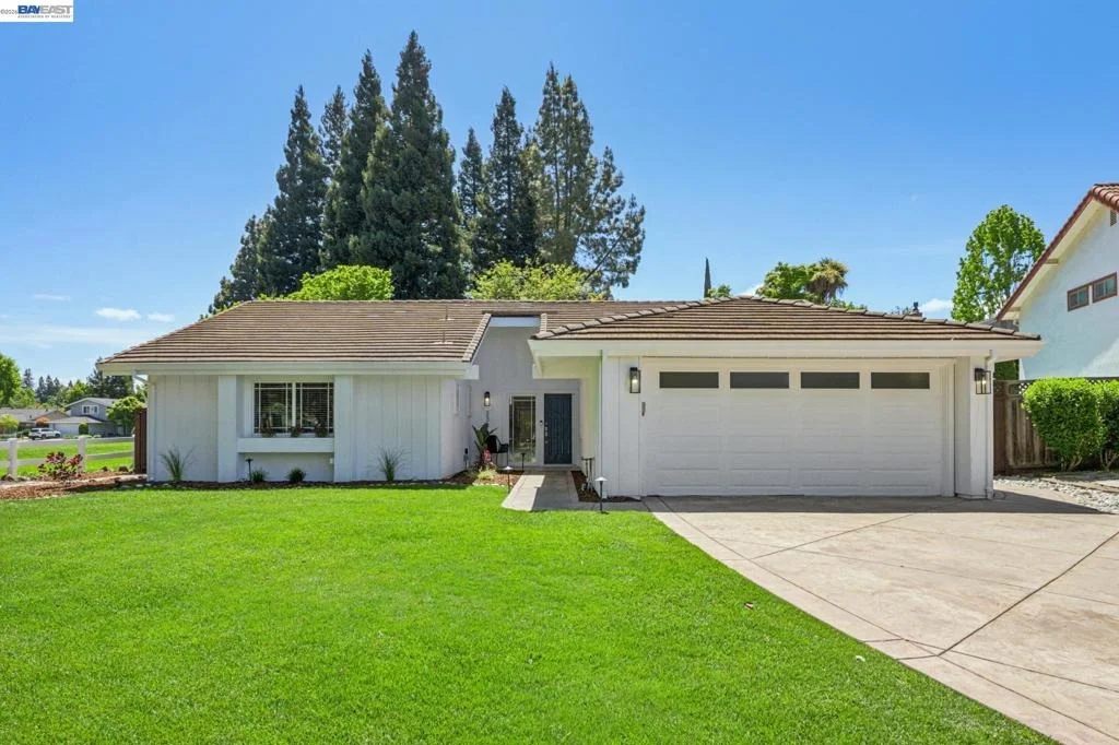 Photo of 238 Delta Pl