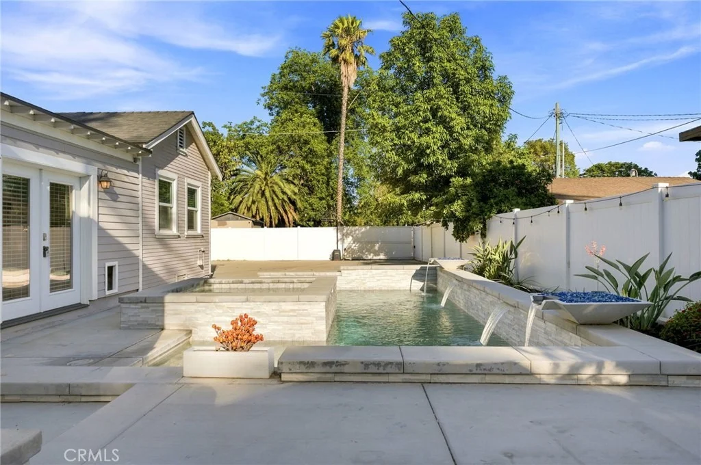 Photo of 3364 Cedar