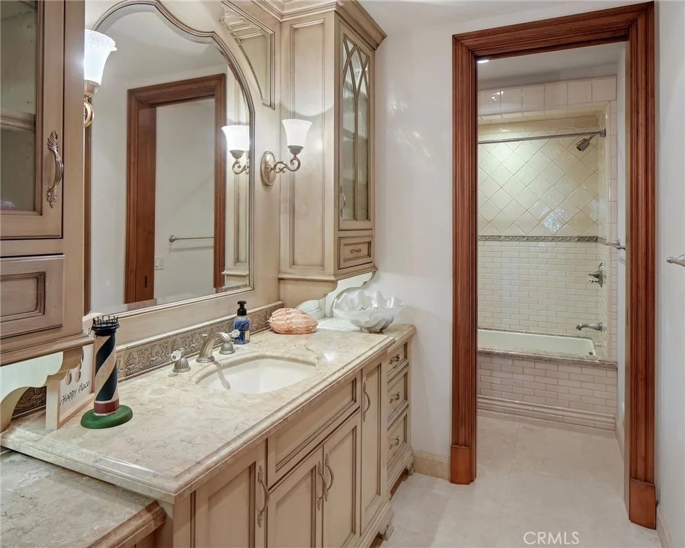 Photo of 20 Le Conte