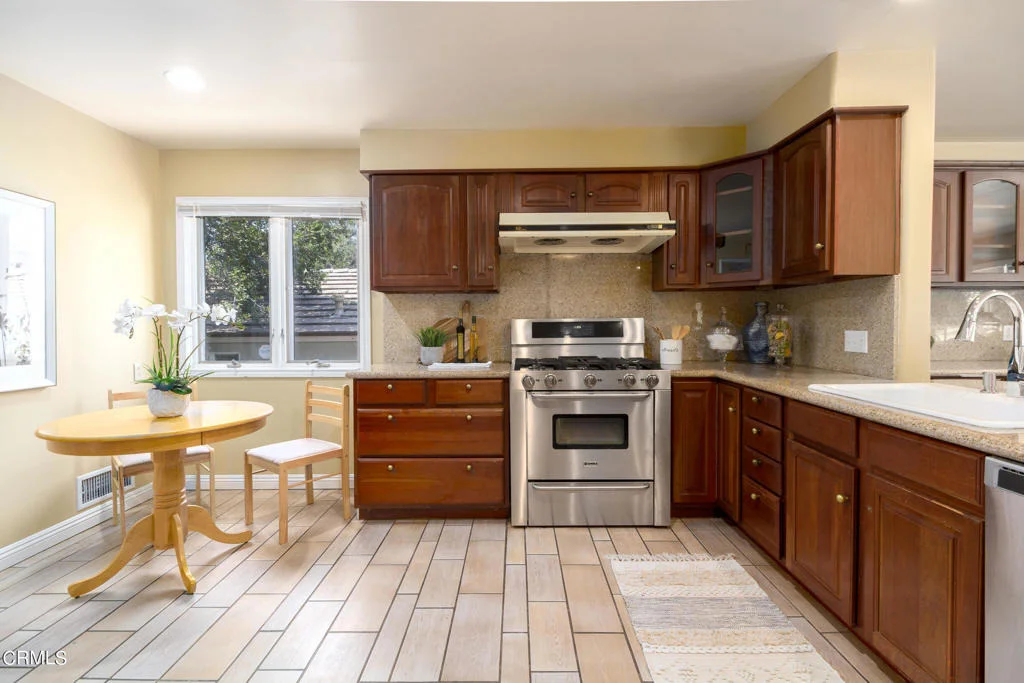 Photo of 1709 Alta Oaks Drive