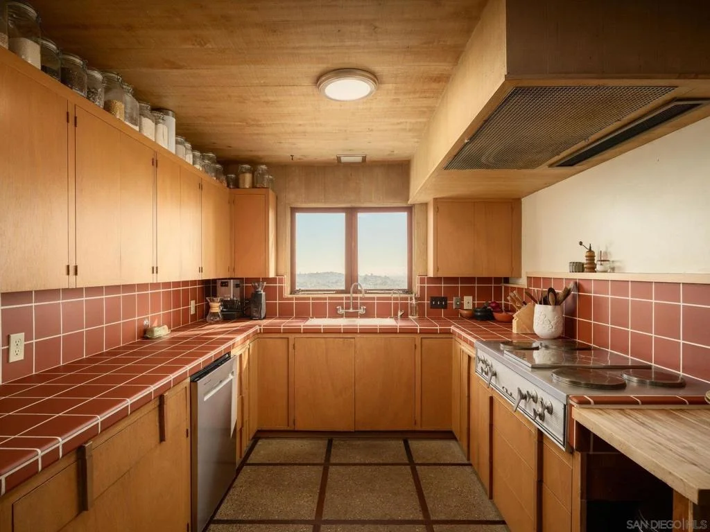 Photo of 9450 Sunset Drive