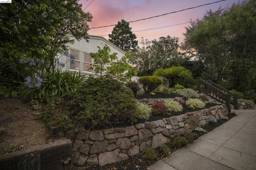Photo of 1611 Rose St