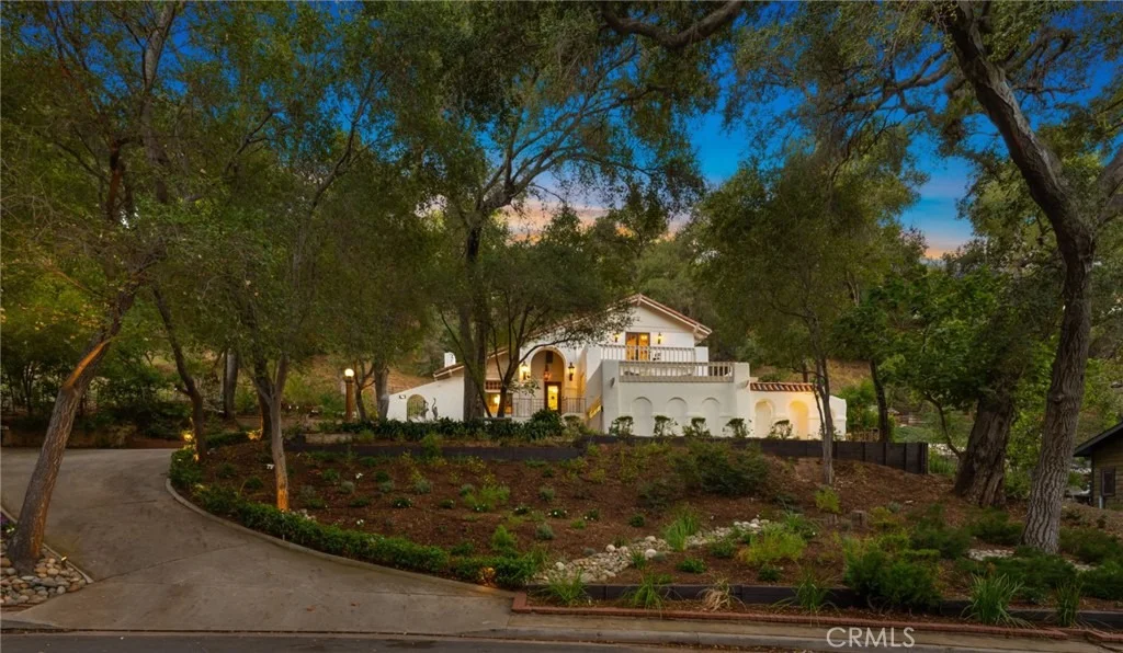 Photo of 16 Hidden Valley Road