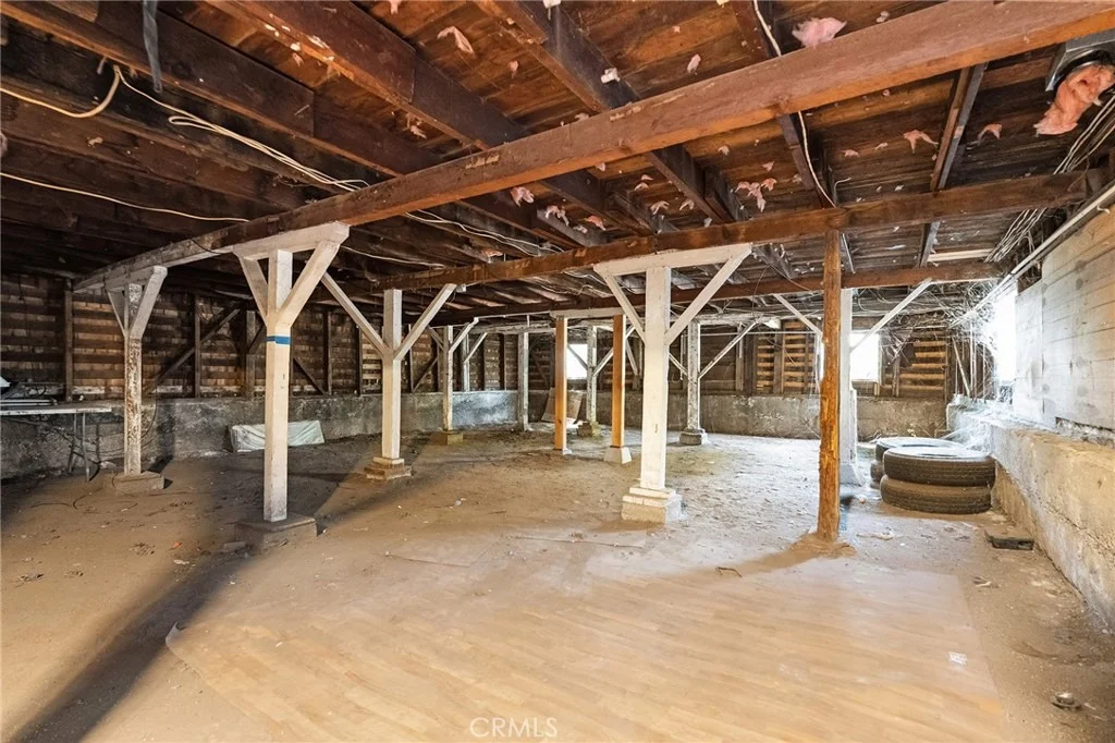 Photo of 414 W 6th Street