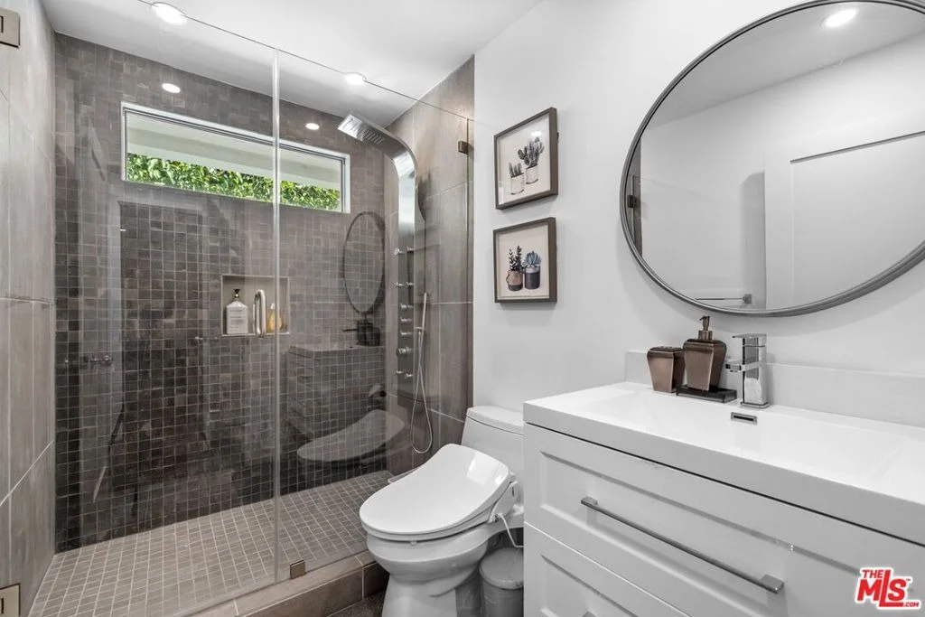 Photo of 9626 Highridge Drive