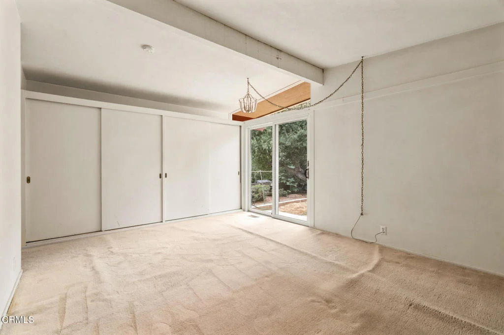 Photo of 1580 Old House Road