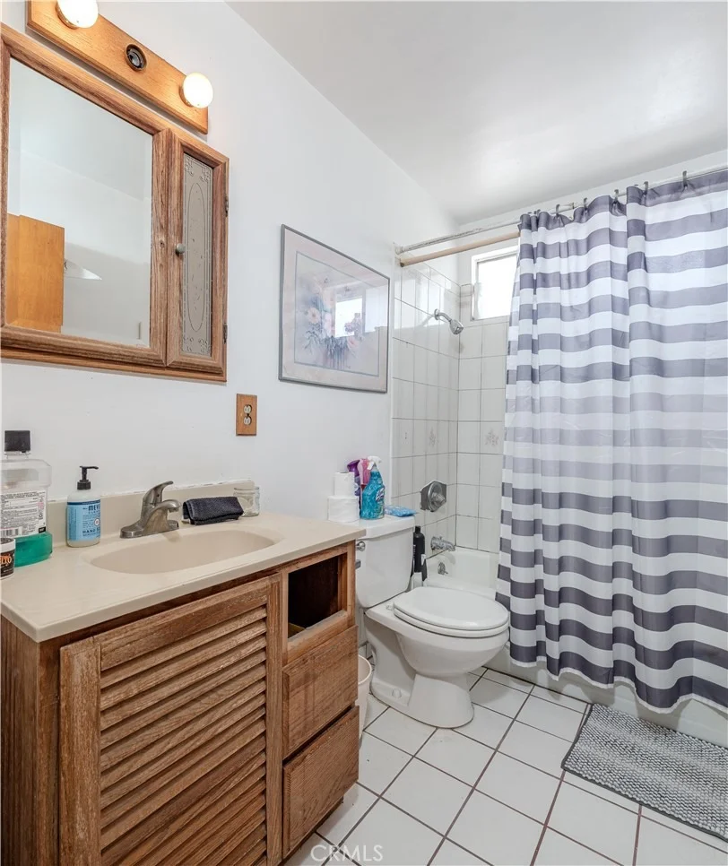 Photo of 10921 Walnut