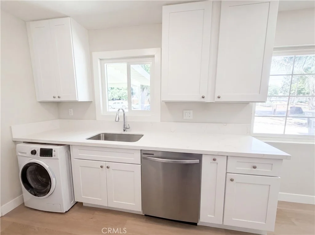 Photo of 5630 Dewey