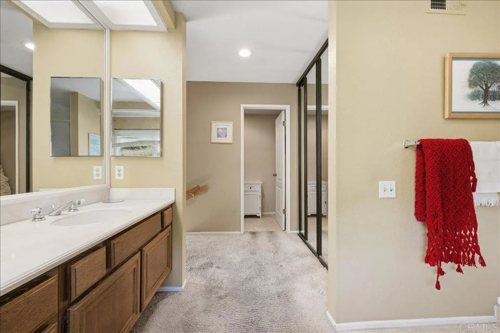 Photo of 1066 Surrey Drive