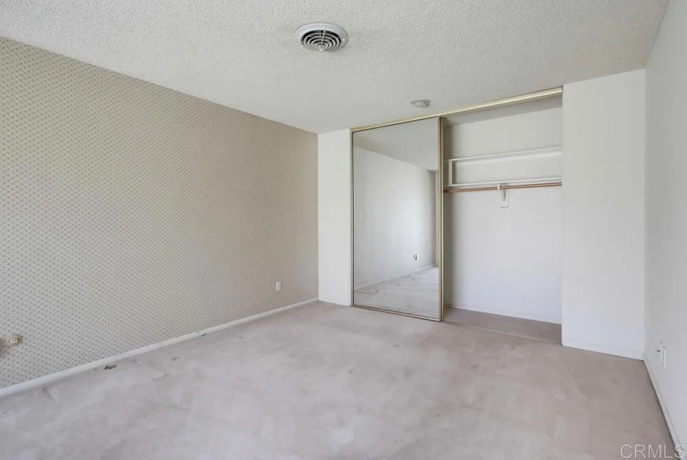 Photo of 31122 Old River Road