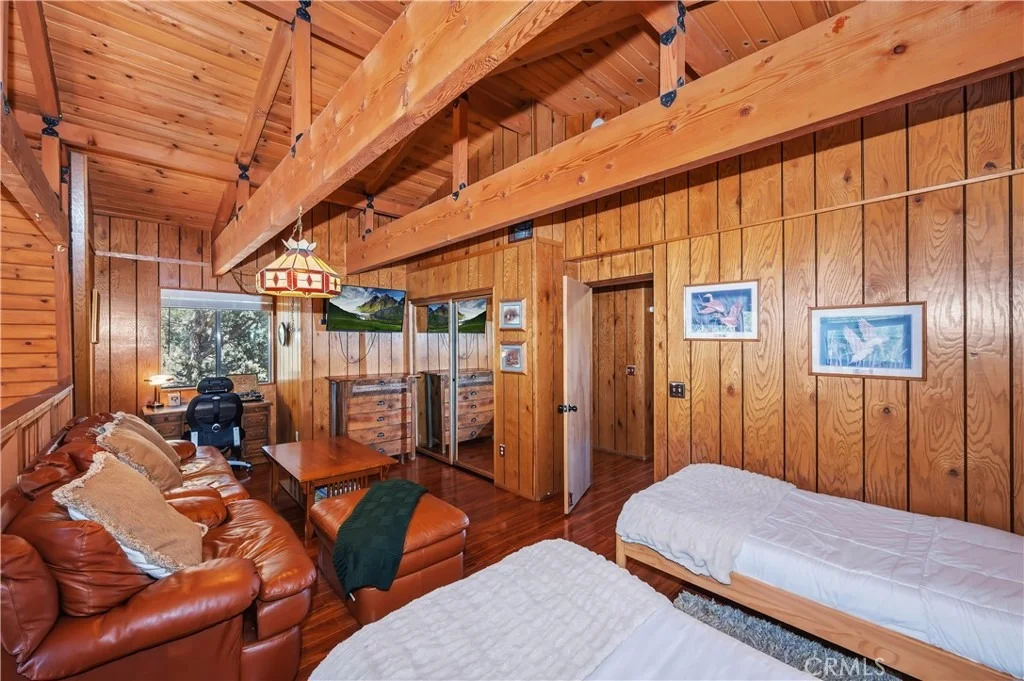 Photo of 1100 Cedar Mountain