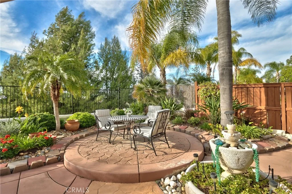 Photo of 33208 Rhine Ave.