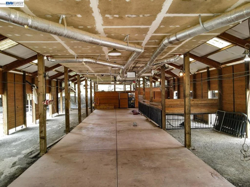 Photo of 6115 Morgan Territory Rd