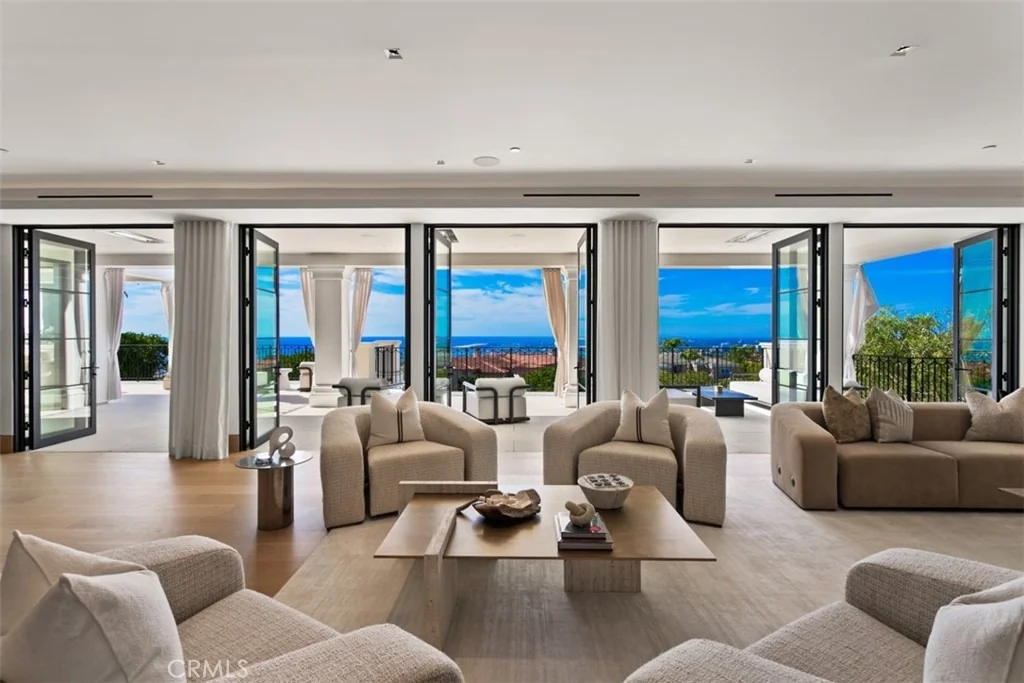 Photo of 7 Sailview