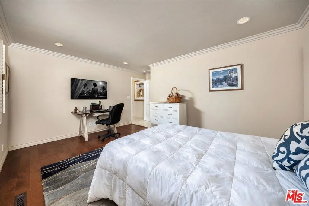 Photo of 115 Coronada Circle