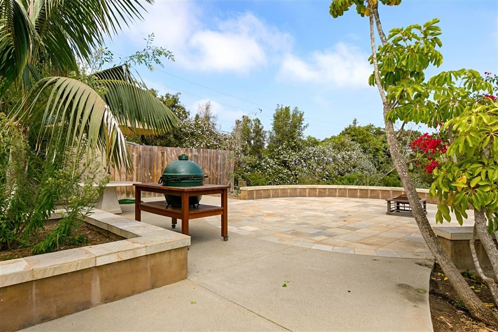 Photo of 1691 CREST DRIVE