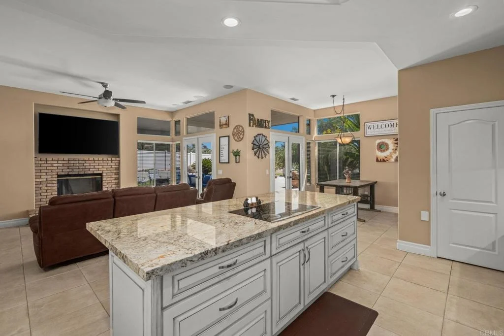 Photo of 1887 Coronado View