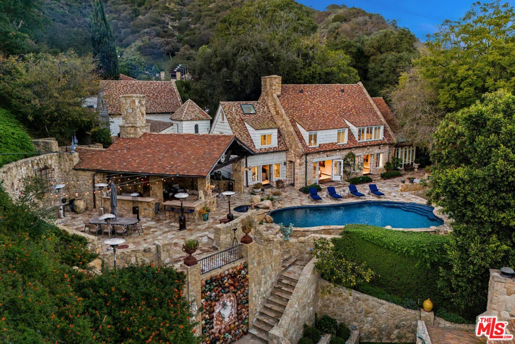 Photo of 9631 Cedarbrook Drive