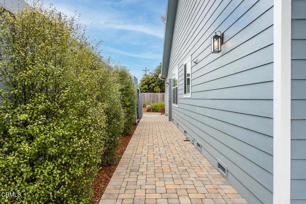 Photo of 151 Halsey Way