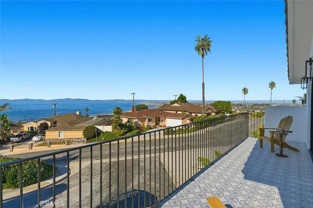 Photo of 406 Via Mesa Grande