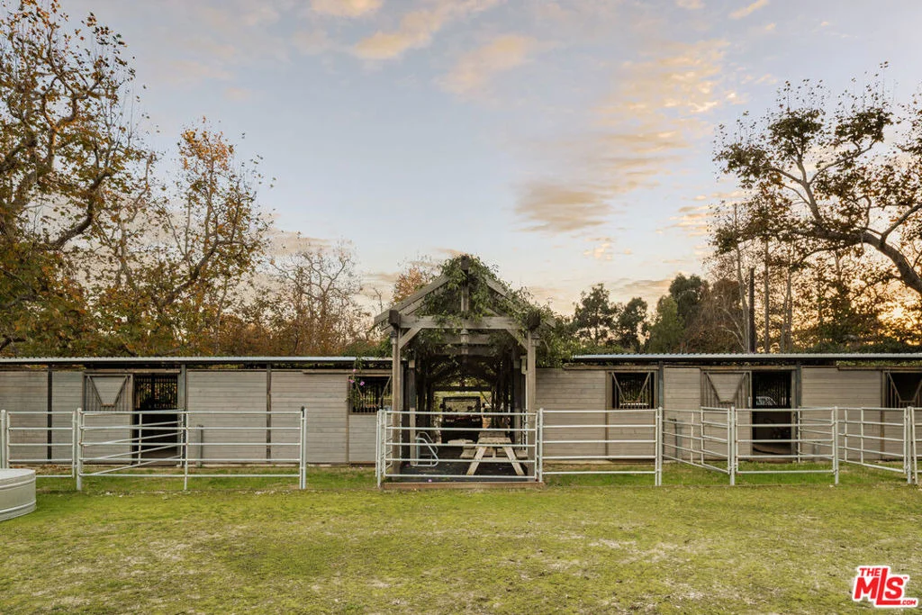 Photo of 6332 Busch Drive