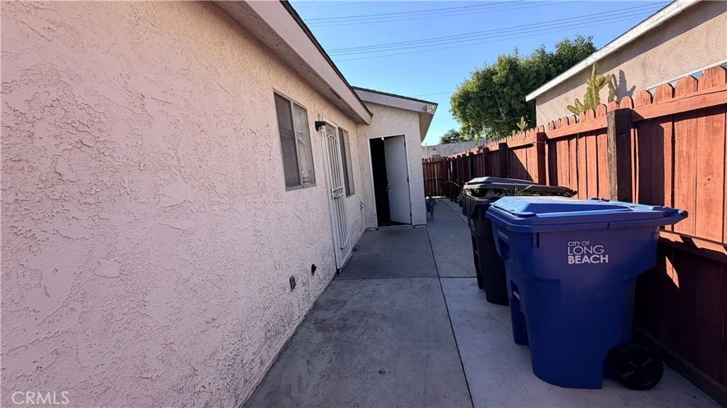 Photo of 5242 Linden Avenue