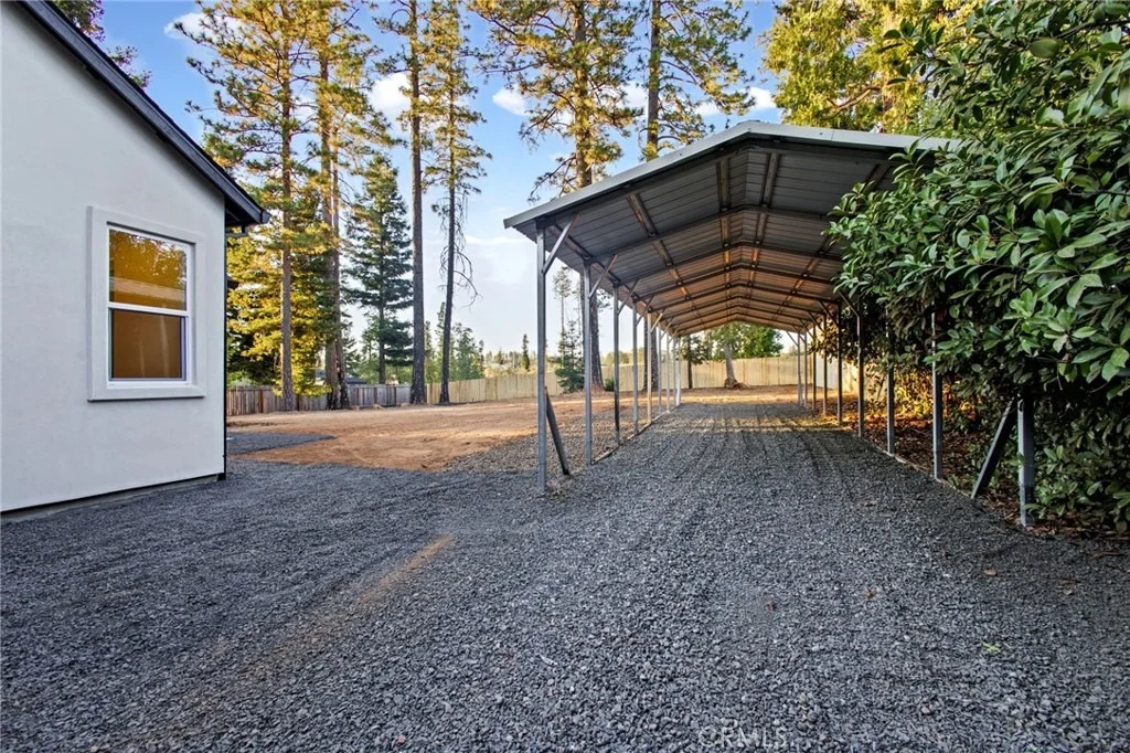 Photo of 1677 Paradisewood Drive