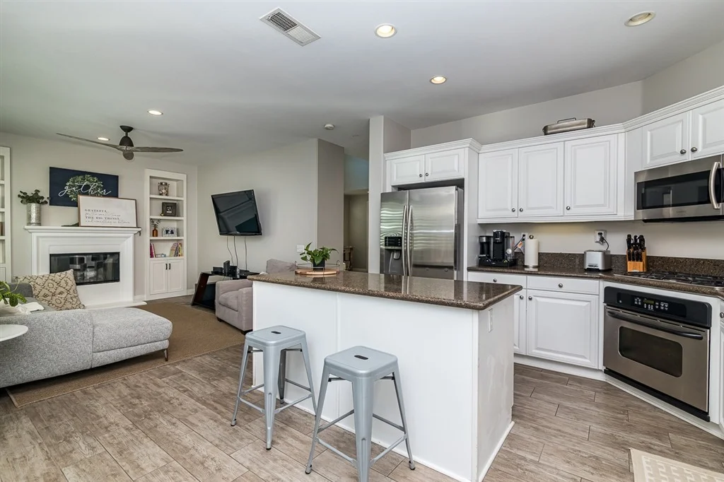 Photo of 937 Tularosa Lane