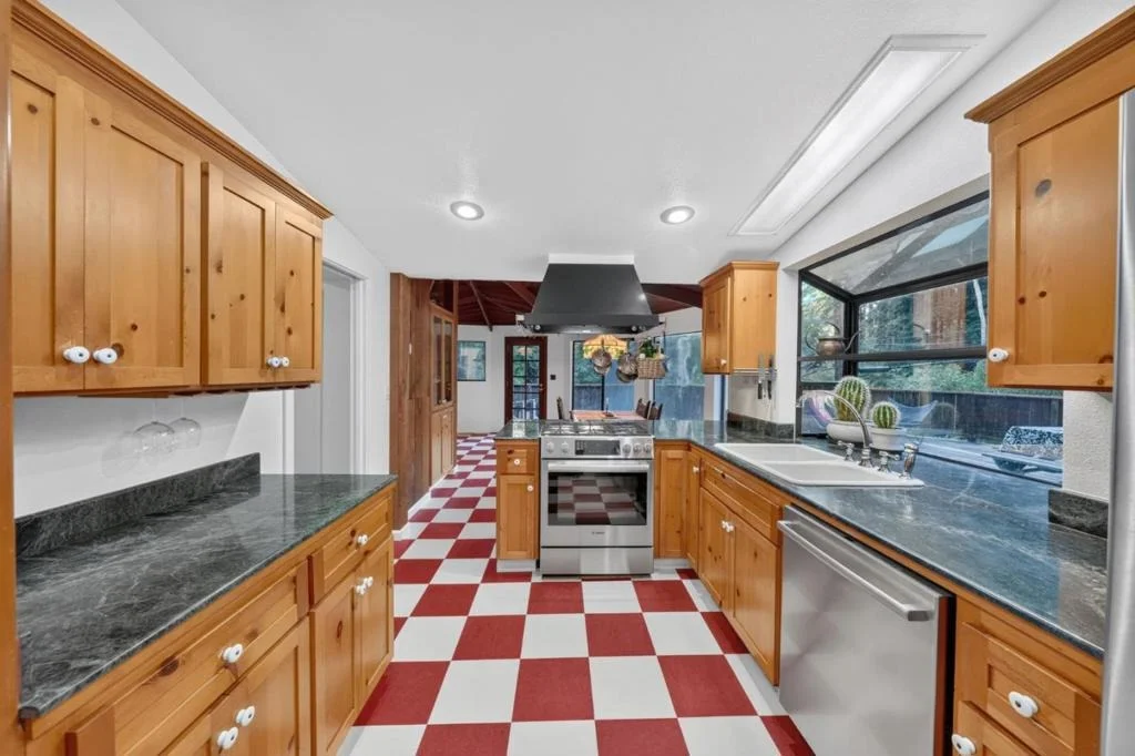 Photo of 20905 Comanche Trail
