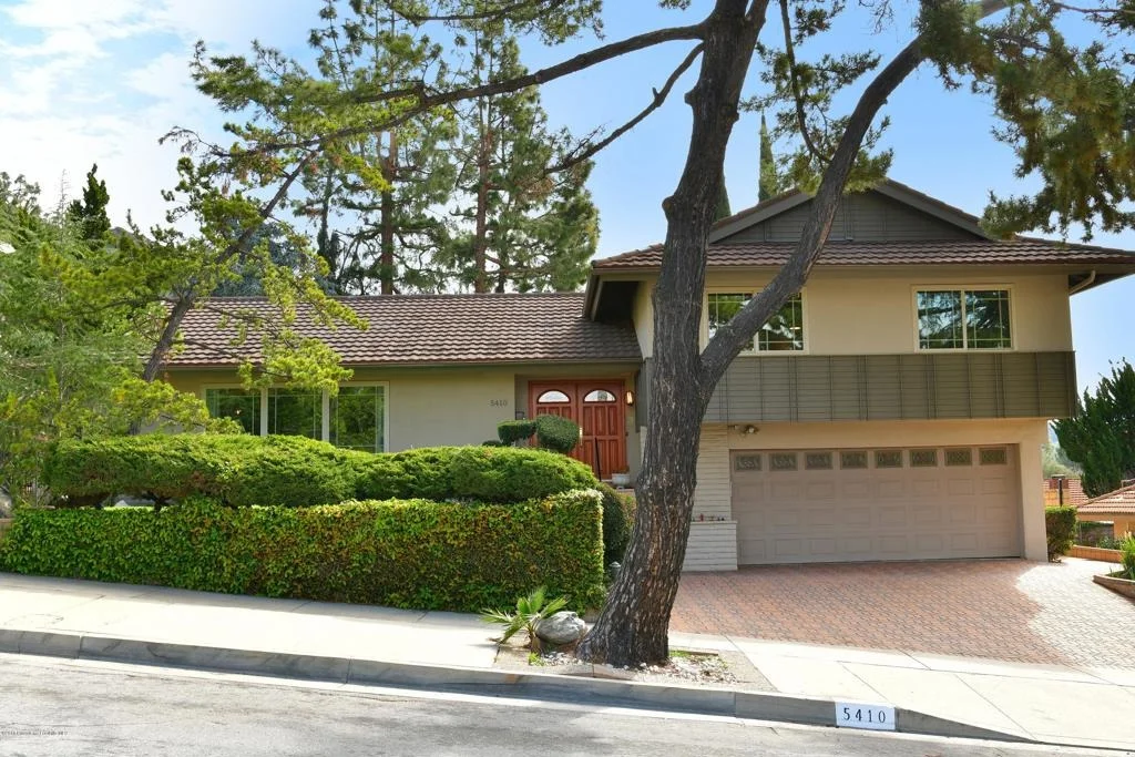 Photo of 5410 La Crescenta Avenue