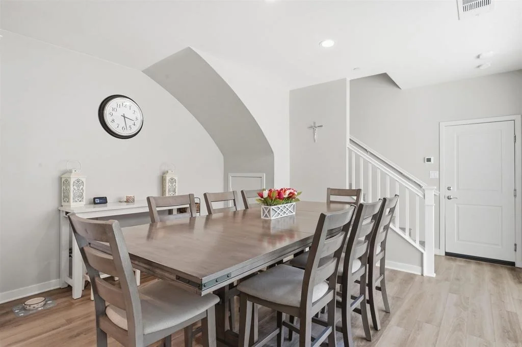 Photo of 2044 Avenida Andanza