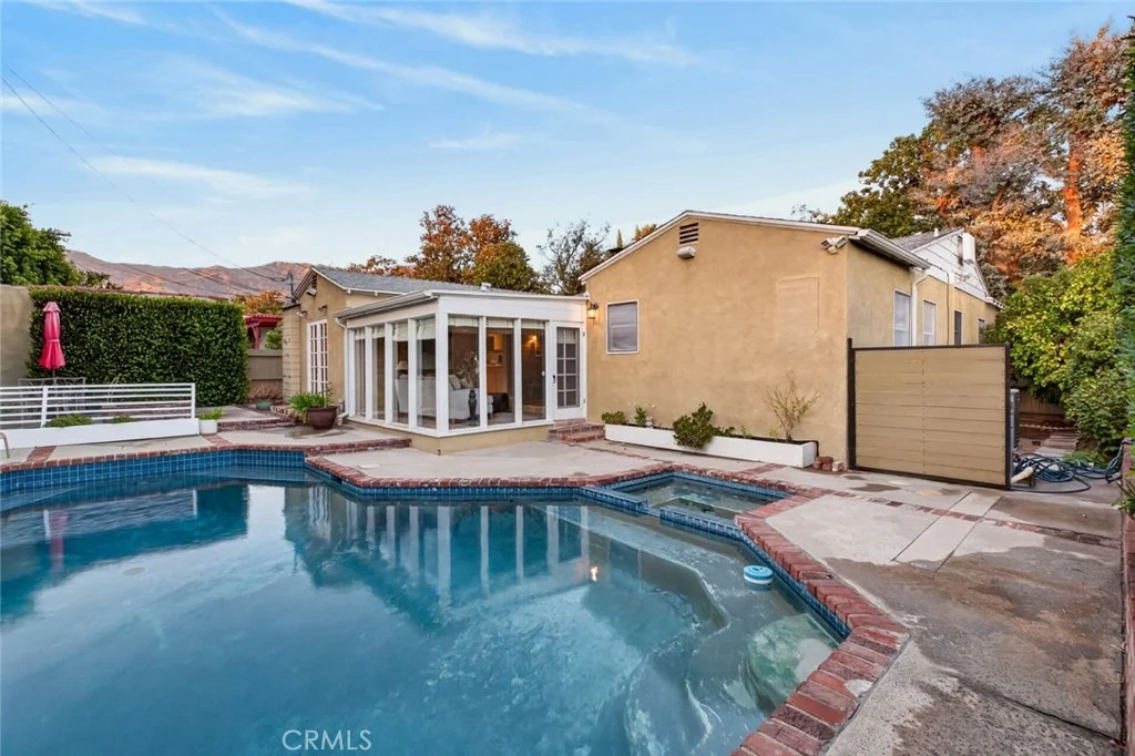 Photo of 1321 Graynold