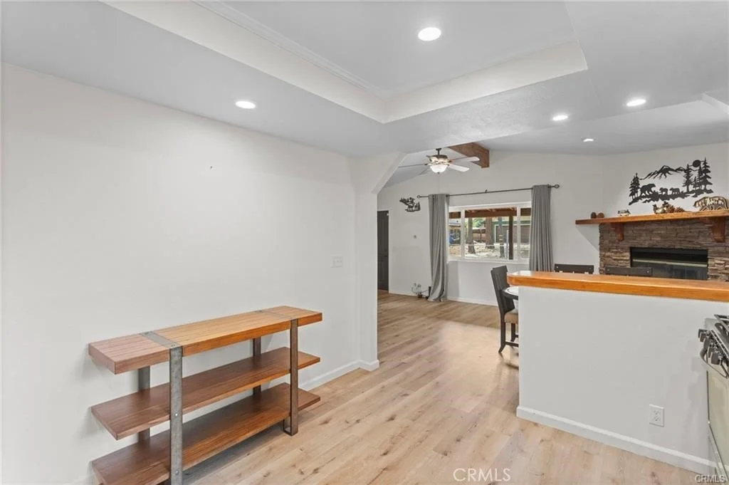 Photo of 2051 6th