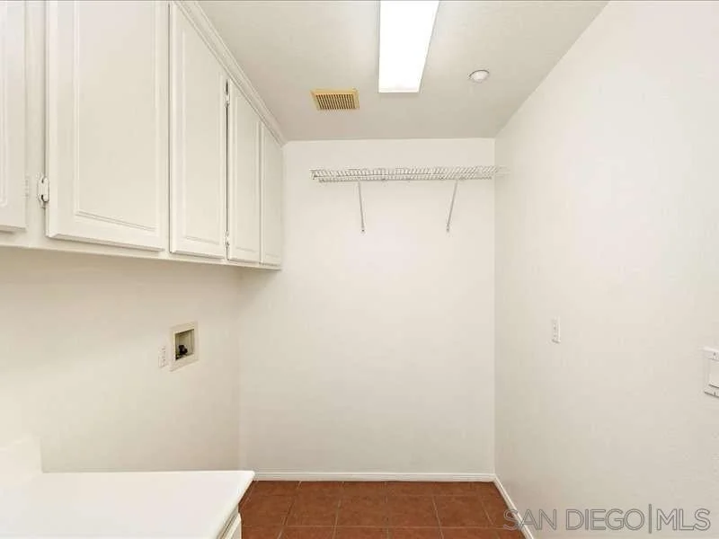 Photo of 1586 Silver Cup CT