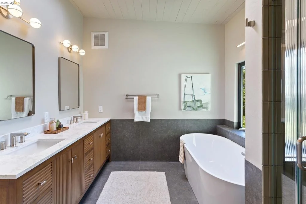 Photo of 2724 Shasta Road