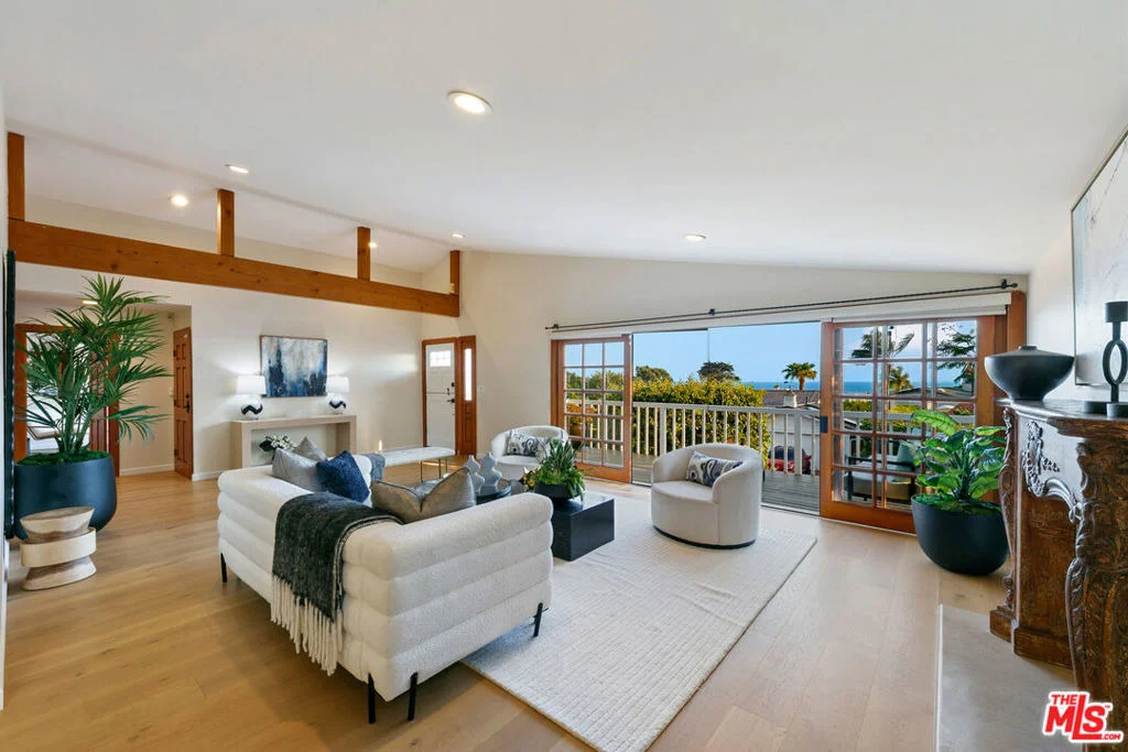 Photo of 31819 Cottontail Lane Lane