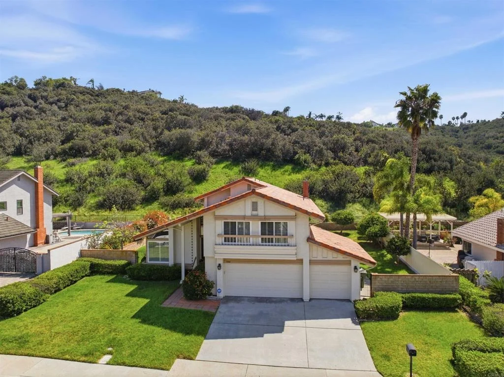 Photo of 1066 Surrey Drive