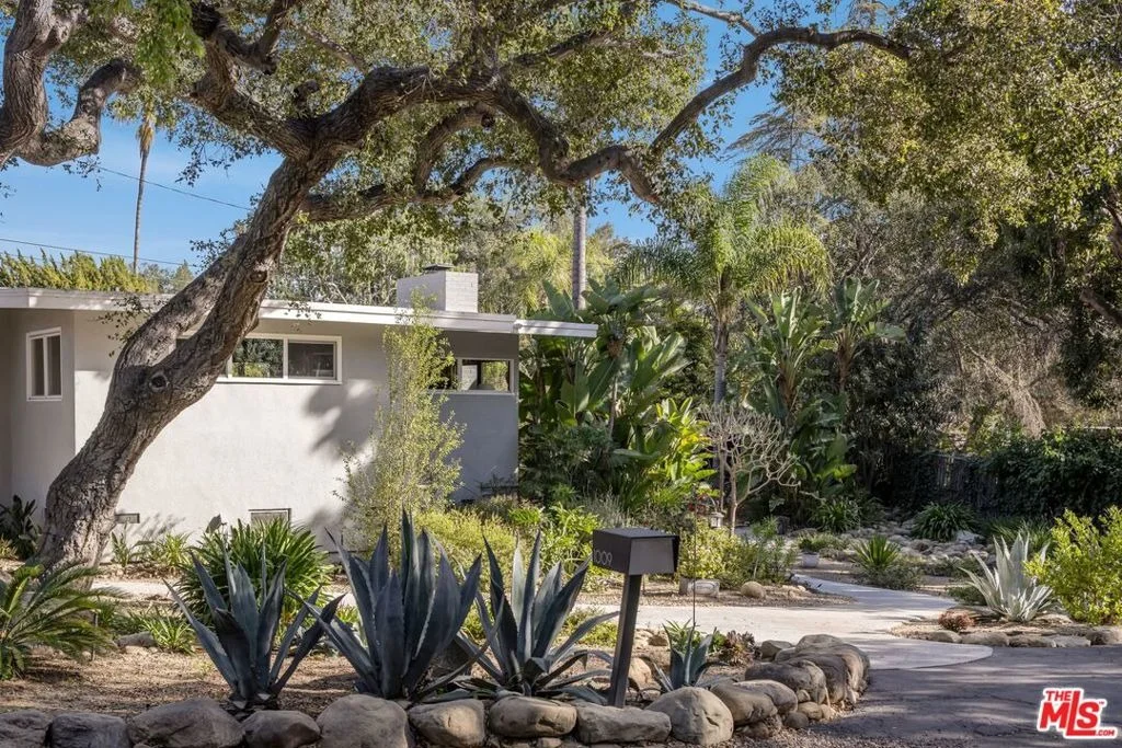 Photo of 1009 Holly Road