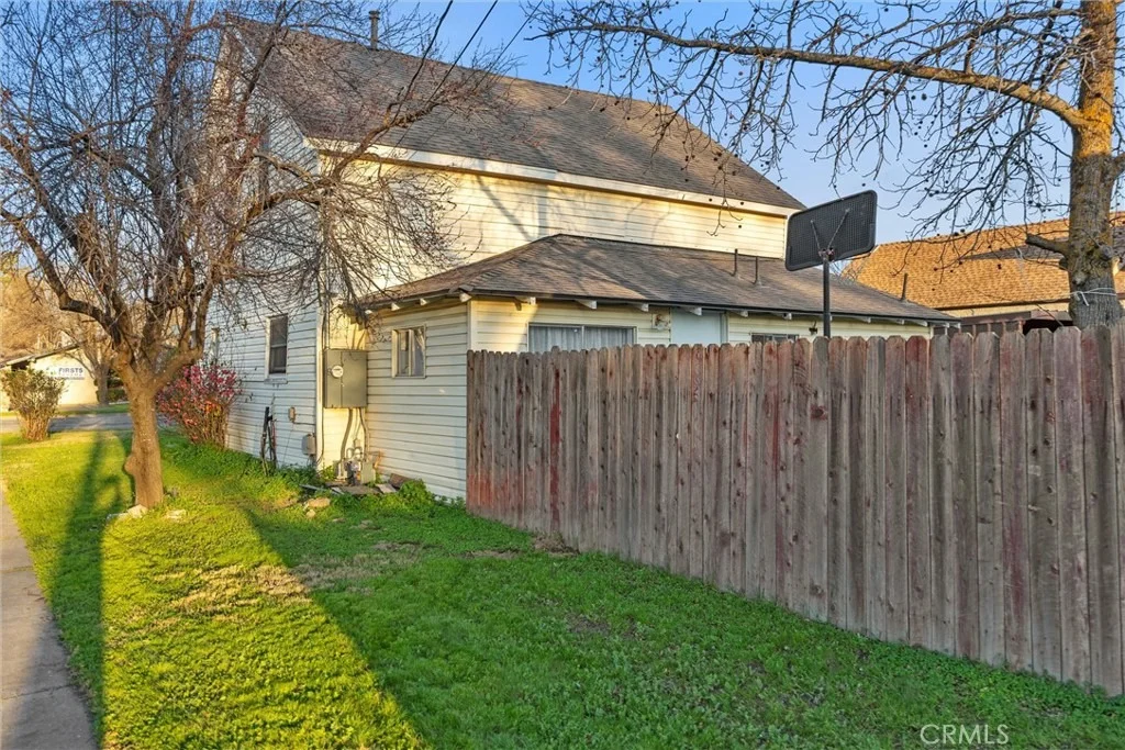 Photo of 855 Johnson