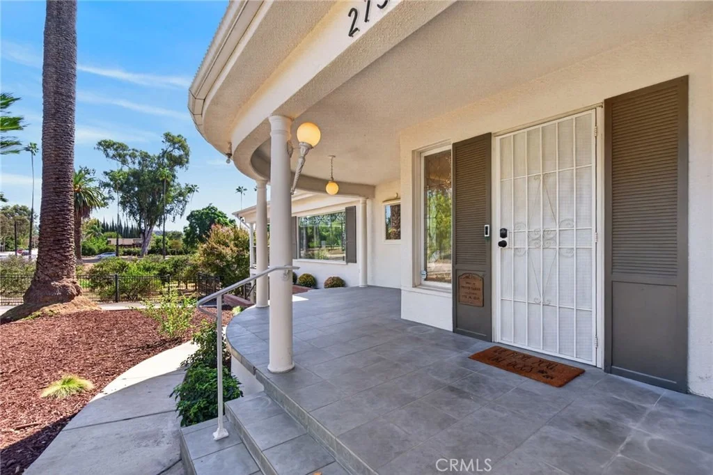 Photo of 2732 Mary Street