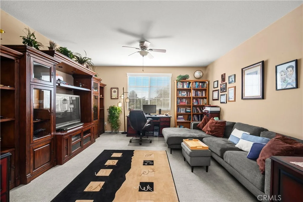 Photo of 18566 Hawkhill