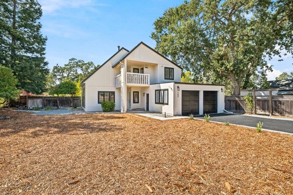 Photo of 195 Pleasant Valley Drive