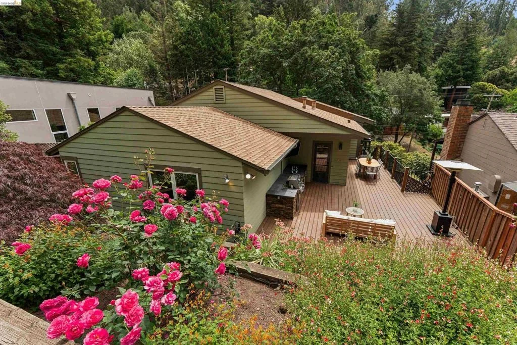 Photo of 6611 Pinehaven Rd