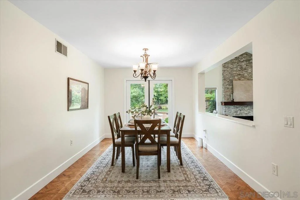 Photo of 770 Alamo