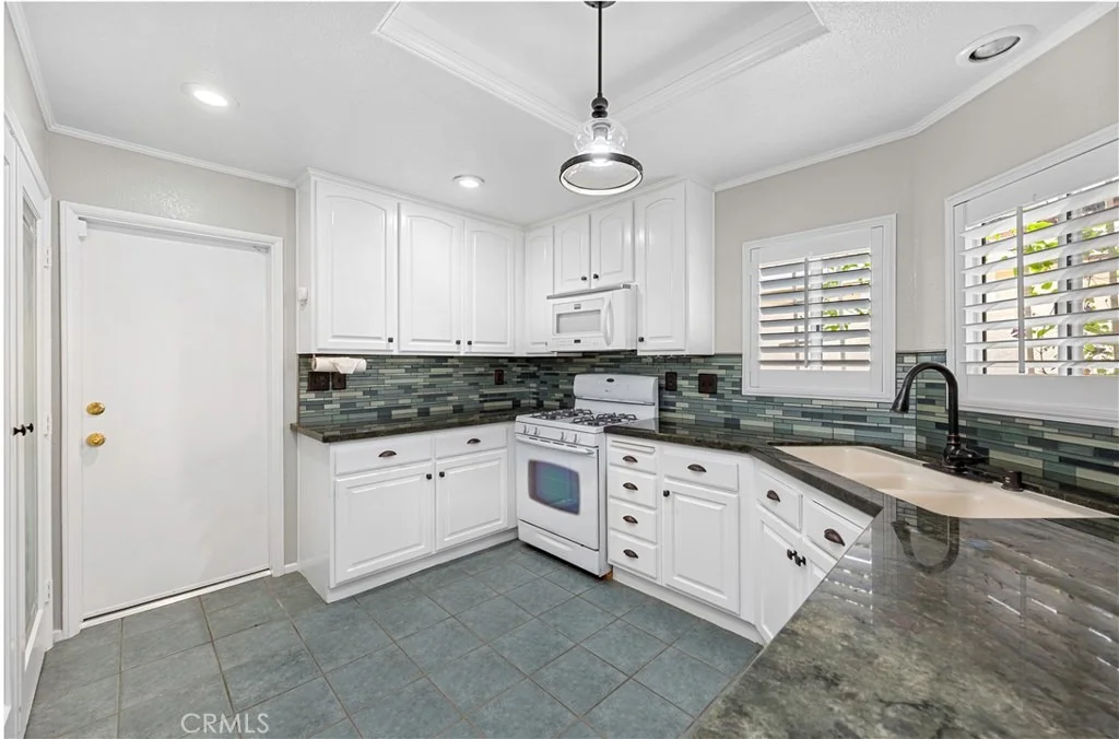 Photo of 2573 Maple Drive