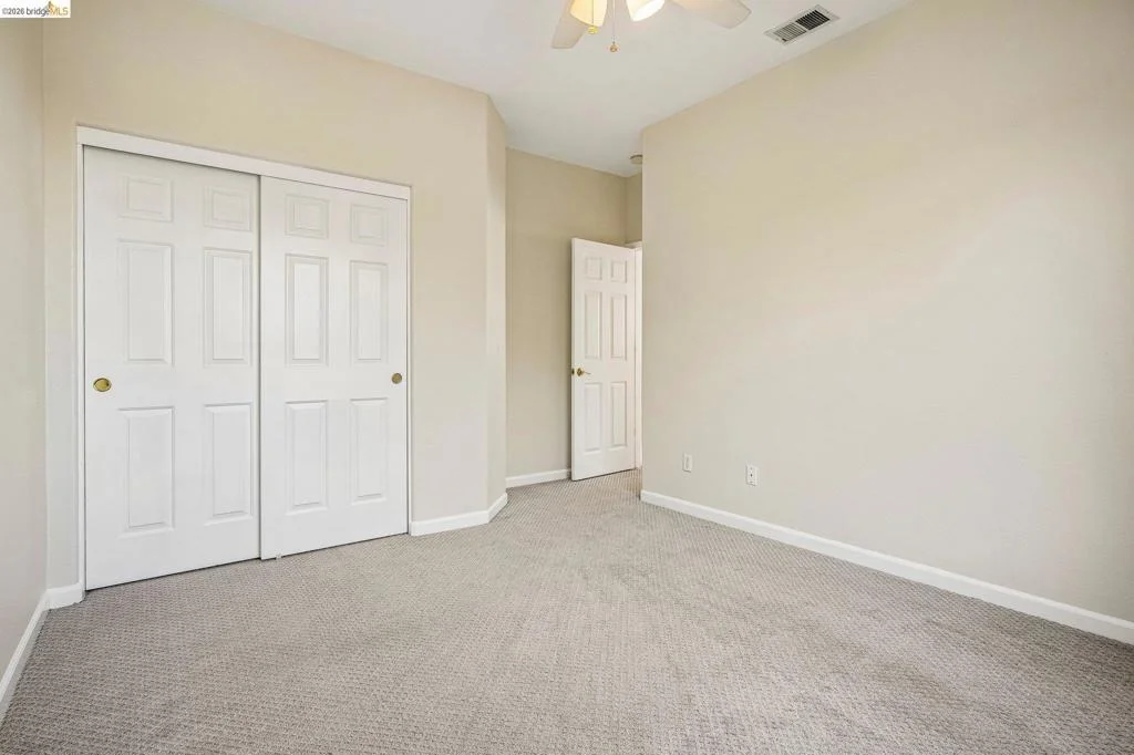 Photo of 2698 Jackson Ave